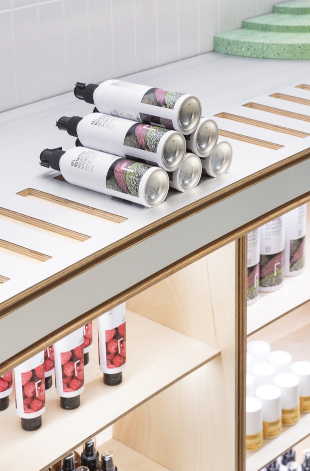 化妆品专卖店设计 化妆品专卖店设计