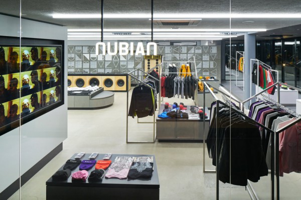 1612528921292145.jpg 广州专卖店设计1.jpg