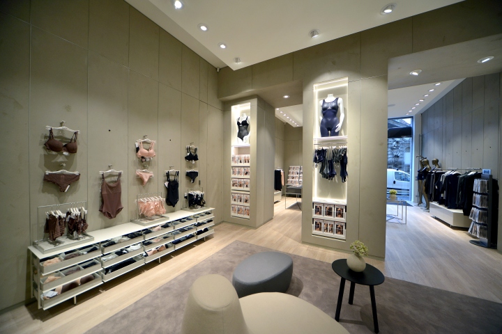 1644210935726751.jpg 广州专卖店设计.jpg